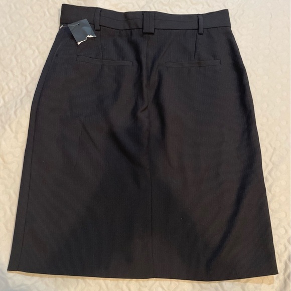 MNG Mango Black Skirt Subtle Pinstripe Size 4 Women’s Career New w/ damaged tag - Picture 6 of 12